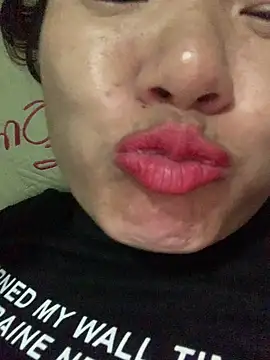   Evelyn   online show from April 2026 01:20:01 PM