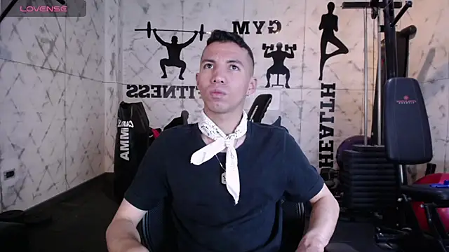 Snapshot of Dylan_ross_ chatting on April 2026 11:33:02 AM Dylan ross online show from April 2026 11:33:02 AM