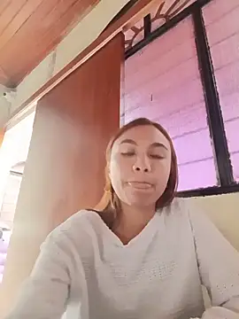 Leticia Hinkley  online show from May 2026 01:26:01 PM
