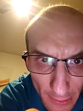 Snapshot of UpbeatXiphias chatting on April 2026 05:08:01 AM UpbeatXiphias online show from April 2026 05:08:01 AM