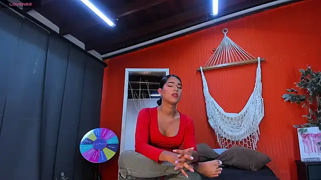liahspencer online show from May 2026 04:13:02 PM