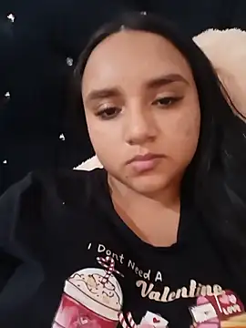 Snapshot of Valentina_Narvaez chatting on June 2026 08:08:02 PM Valentina Narvaez online show from June 2026 08:08:02 PM