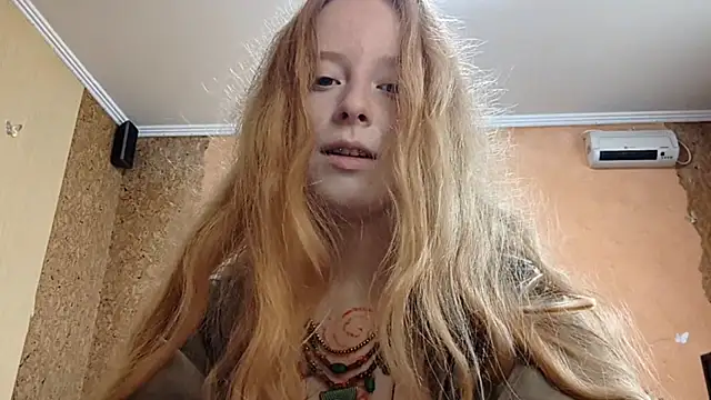 Snapshot of KateVibe_01 chatting on July 2026 05:01:01 AM KateVibe 01 online show from July 2026 05:01:01 AM