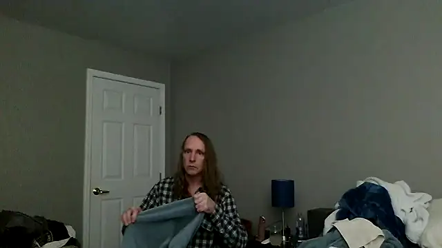 Magnus Luv online show from July 2026 12:15:02 AM