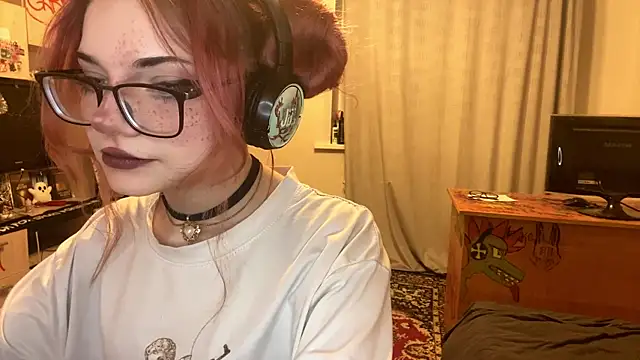 RedHeadCat online show from April 2026 09:41:02 PM