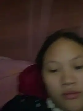 Snapshot of __Sunflower__ chatting on April 2026 02:00:02 AM Sunflower online show from April 2026 02:00:02 AM