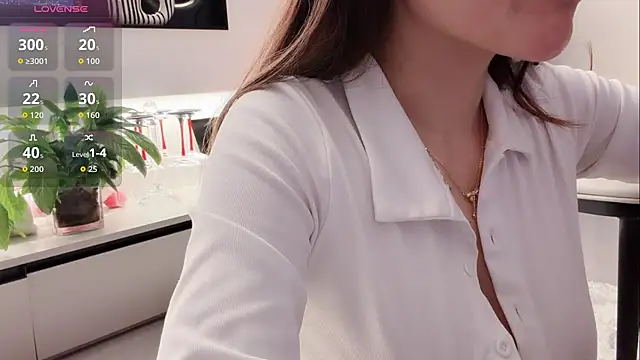 Snapshot of tingting-youu chatting on June 2026 01:55:01 PM tingting-youu online show from June 2026 01:55:01 PM