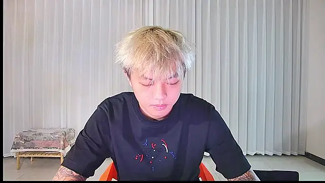 Zhuguli-001 online show from April 2026 04:56:01 AM