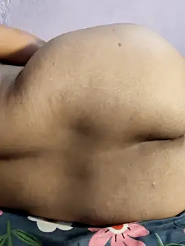 Roshni2001 online show from April 2026 04:02:02 AM