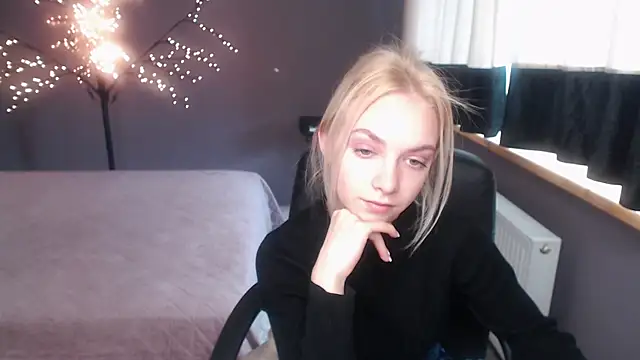 Snapshot of SonnySofia chatting on April 2026 11:49:01 AM SonnySofia online show from April 2026 11:49:01 AM