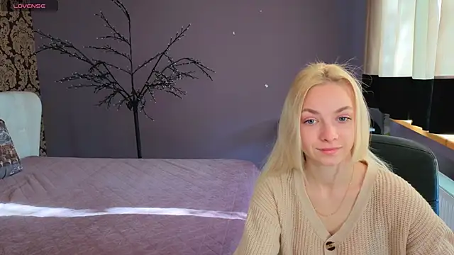 Snapshot of SonnySofia chatting on May 2026 05:47:02 AM SonnySofia online show from May 2026 05:47:02 AM