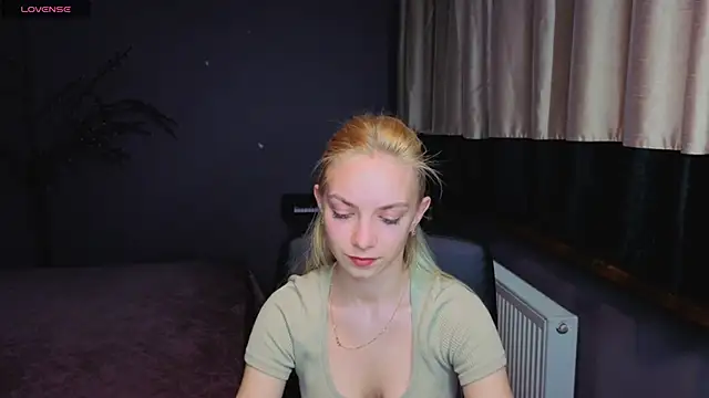 Snapshot of SonnySofia chatting on May 2026 05:51:02 PM SonnySofia online show from May 2026 05:51:02 PM