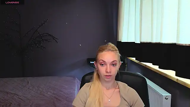Snapshot of SonnySofia chatting on May 2026 05:48:01 AM SonnySofia online show from May 2026 05:48:01 AM