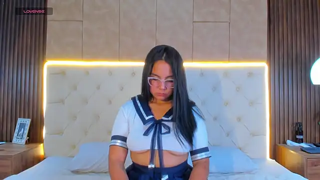 Snapshot of Amelia_Rossetti chatting on April 2026 11:58:01 AM Amelia Rossetti online show from April 2026 11:58:01 AM