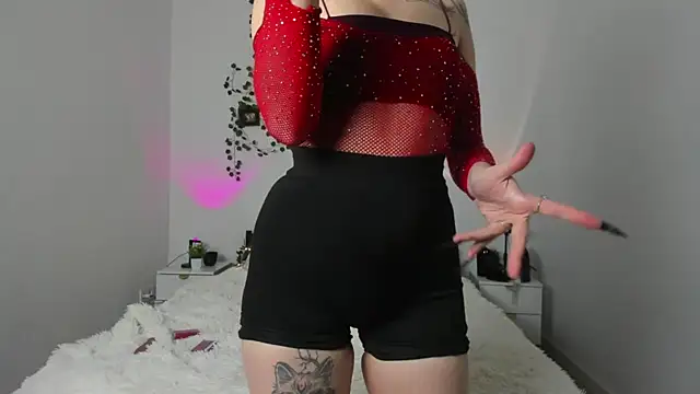 Snapshot of Alice_Mart chatting on April 2026 09:31:02 PM Alice Mart online show from April 2026 09:31:02 PM