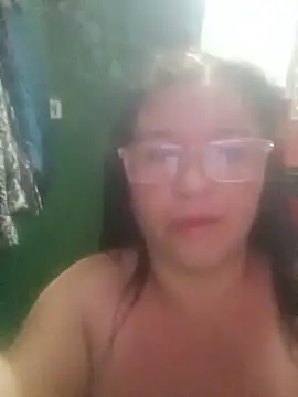 Snapshot of Pato-Andrea26 chatting on May 2026 01:50:01 PM Pato-Andrea26 online show from May 2026 01:50:01 PM