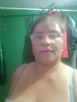 Snapshot of Pato-Andrea26 chatting on June 2026 02:52:02 PM Pato-Andrea26 online show from June 2026 02:52:02 PM