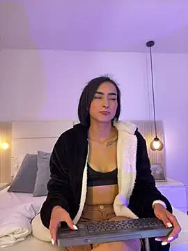 dhalia lux  online show from April 2026 01:41:02 AM