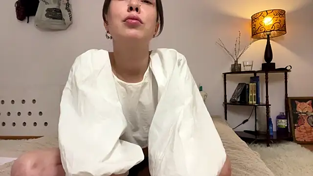 Snapshot of Evelyn_Charm chatting on April 2026 02:29:01 PM Evelyn Charm online show from April 2026 02:29:01 PM