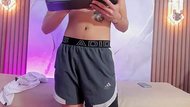 Ethanhot os online show from April 2026 09:05:02 PM