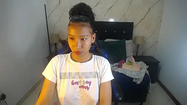 hasley cute online show from May 2026 07:22:02 PM