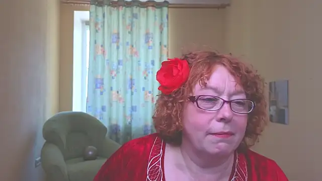 Snapshot of Fara_Flutte chatting on May 2026 08:10:02 AM Fara Flutte online show from May 2026 08:10:02 AM