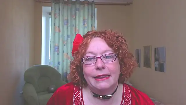 Snapshot of Fara_Flutte chatting on May 2026 05:15:01 AM Fara Flutte online show from May 2026 05:15:01 AM