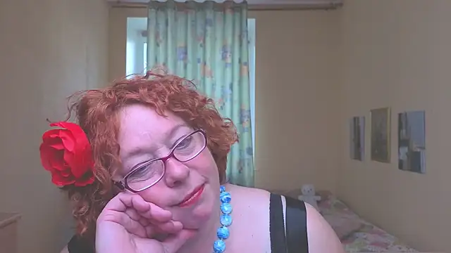 Snapshot of Fara_Flutte chatting on May 2026 05:13:01 AM Fara Flutte online show from May 2026 05:13:01 AM