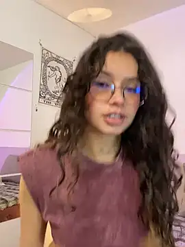 Dreanaa online show from July 2026 03:58:01 PM