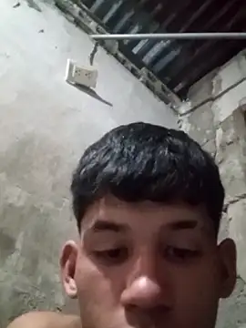 Snapshot of chicocalo chatting on April 2026 03:23:01 AM chicocalo online show from April 2026 03:23:01 AM