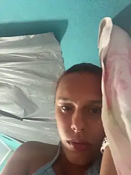 nandinharuivinha22 online show from April 2026 05:57:01 PM