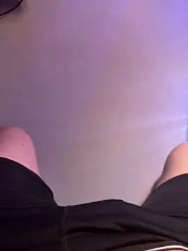 Snapshot of Chieff12 chatting on April 2026 08:15:01 AM Chieff12 online show from April 2026 08:15:01 AM