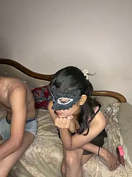 Snapshot of Love_Birds00 chatting on April 2026 09:25:02 AM Love Birds00 online show from April 2026 09:25:02 AM