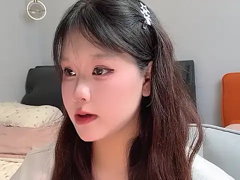 MiaDaily online show from April 2026 06:19:01 AM