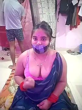 Snapshot of SEXY-COUPLE23 chatting on April 2026 04:51:02 PM SEXY-COUPLE23 online show from April 2026 04:51:02 PM