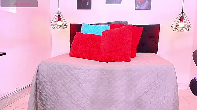 Snapshot of hilary_banks1 chatting on July 2026 04:48:01 AM hilary banks1 online show from July 2026 04:48:01 AM