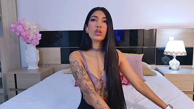 Snapshot of AlissonRossi chatting on May 2026 11:18:02 AM AlissonRossi online show from May 2026 11:18:02 AM