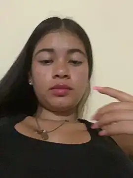 Snapshot of Kloe_zaf chatting on May 2026 06:31:02 AM Kloe zaf online show from May 2026 06:31:02 AM