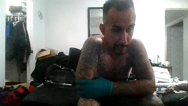 Snapshot of tenser59 chatting on April 2026 07:57:02 AM tenser59 online show from April 2026 07:57:02 AM