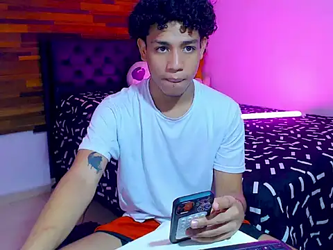 aarom  online show from April 2026 01:11:02 AM