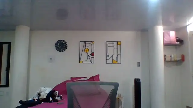 Snapshot of valery_fitt chatting on June 2026 02:43:02 PM valery fitt online show from June 2026 02:43:02 PM