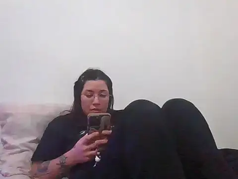 Snapshot of cherryxxox chatting on April 2026 10:51:02 PM cherryxxox online show from April 2026 10:51:02 PM