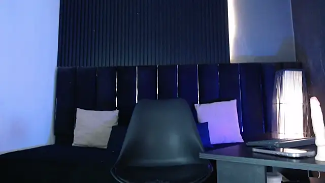 Snapshot of Logan_Steel chatting on June 2026 05:07:01 AM Logan Steel online show from June 2026 05:07:01 AM