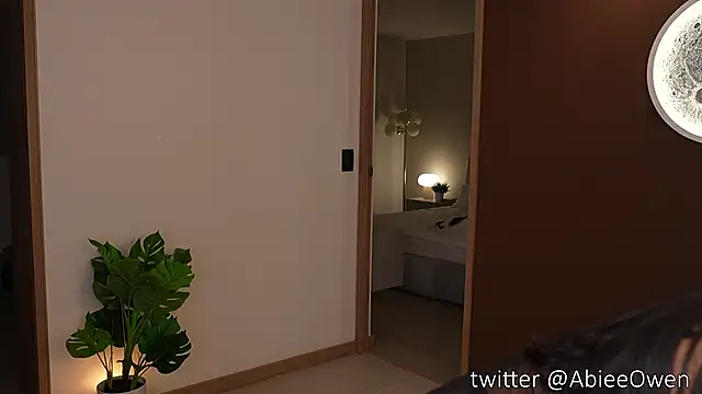 Abieowen4 online show from June 2026 11:57:01 PM