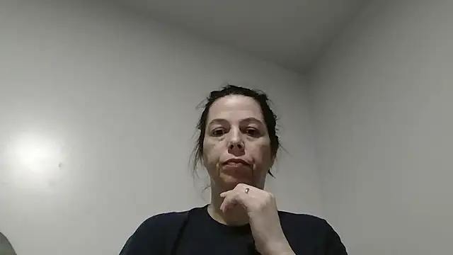 lily1982 online show from May 2026 04:36:02 PM