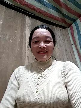 Snapshot of vanlucky2 chatting on June 2026 04:19:01 AM vanlucky2 online show from June 2026 04:19:01 AM