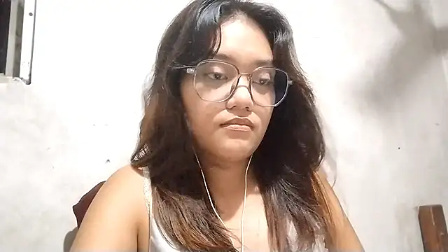 OliviaCarchi online show from May 2026 11:48:01 AM