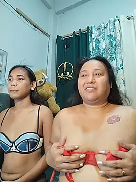 Snapshot of PowerDuoCouple69Xxx chatting on June 2026 02:16:02 PM PowerDuoCouple69Xxx online show from June 2026 02:16:02 PM