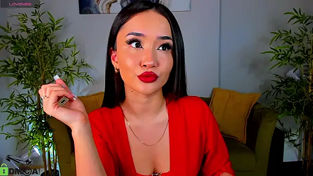 Riddle Lay online show from May 2026 09:28:02 AM