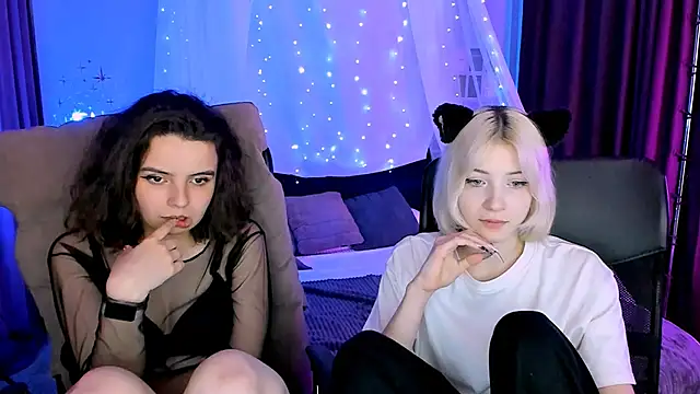mia mooon  online show from May 2026 08:48:02 PM